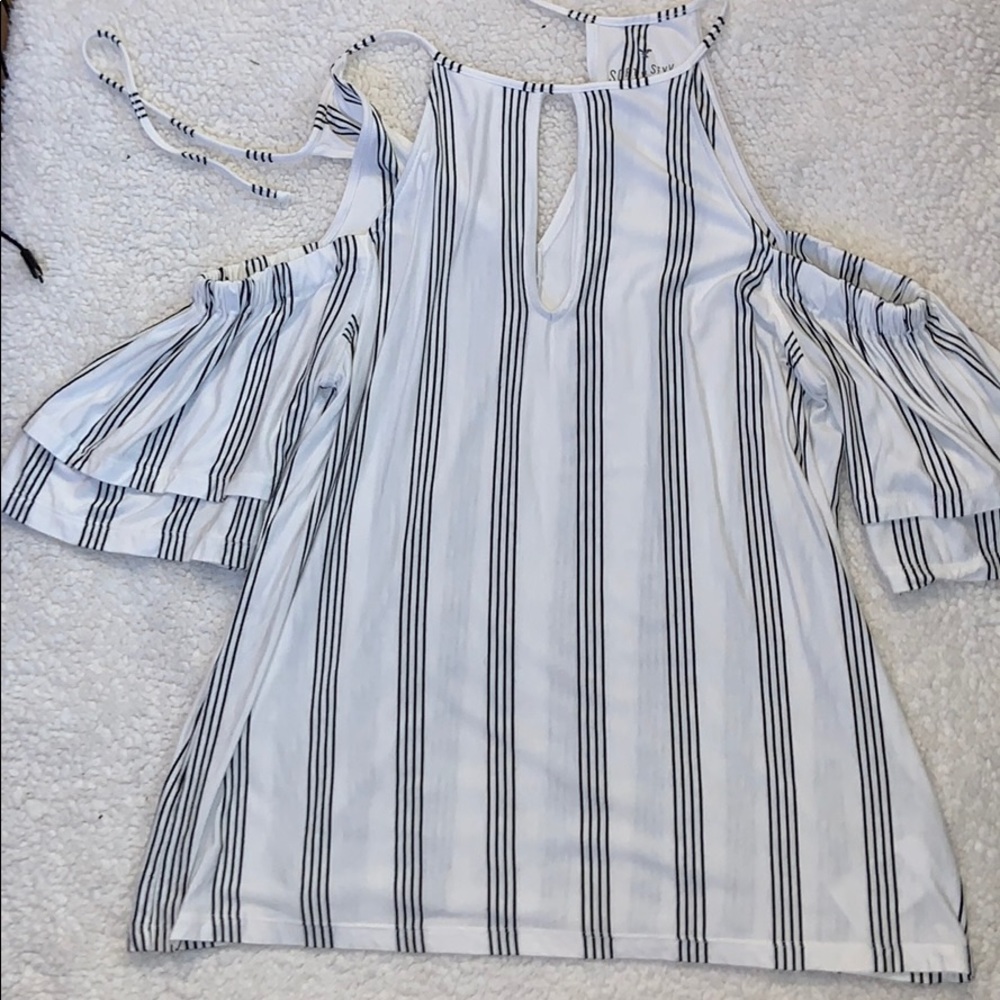 American Eagle Black & White Stripped Top